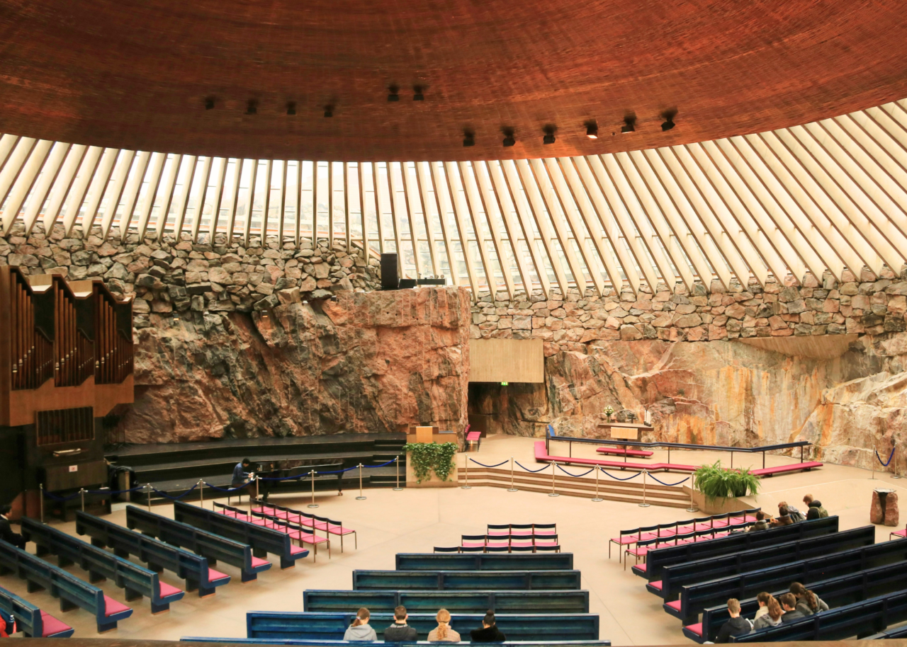 ヘルシンキのテンペリアウキオ教会